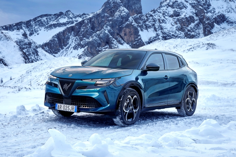 Как Джип, только красивее: Alfa Romeo Junior обзавёлся полноприводной версией Q4