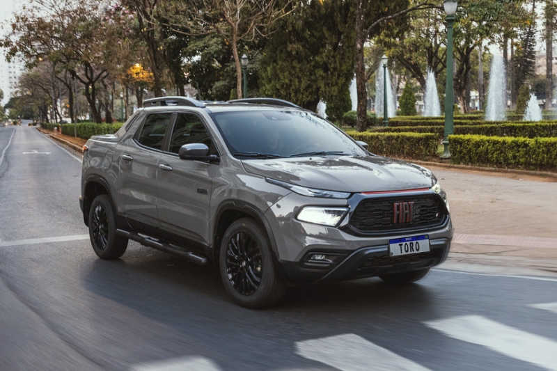 Пикапу Fiat Toro вернули богатую версию Ultra, но уже без дизеля и полного привода