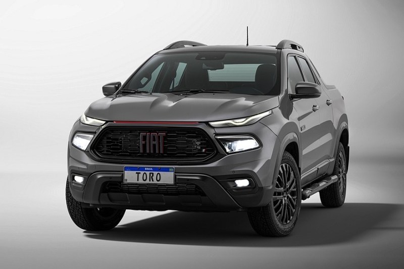 Пикапу Fiat Toro вернули богатую версию Ultra, но уже без дизеля и полного привода