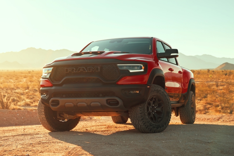 Stellantis планирует вернуть Ram 1500 TRX и представить «горячий» Dodge Hornet GLH в этом году